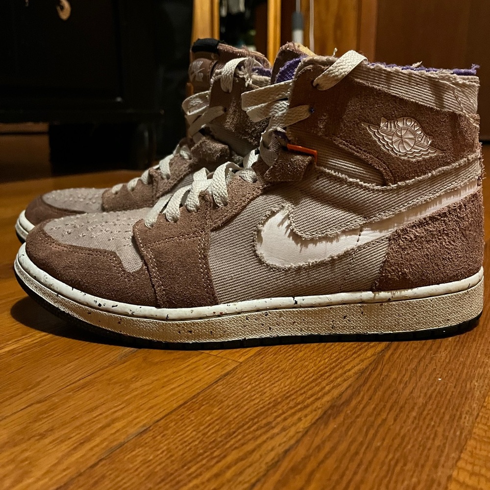 Size 9- Air Jordan 1 Zoom Comfort High Fossil Stone